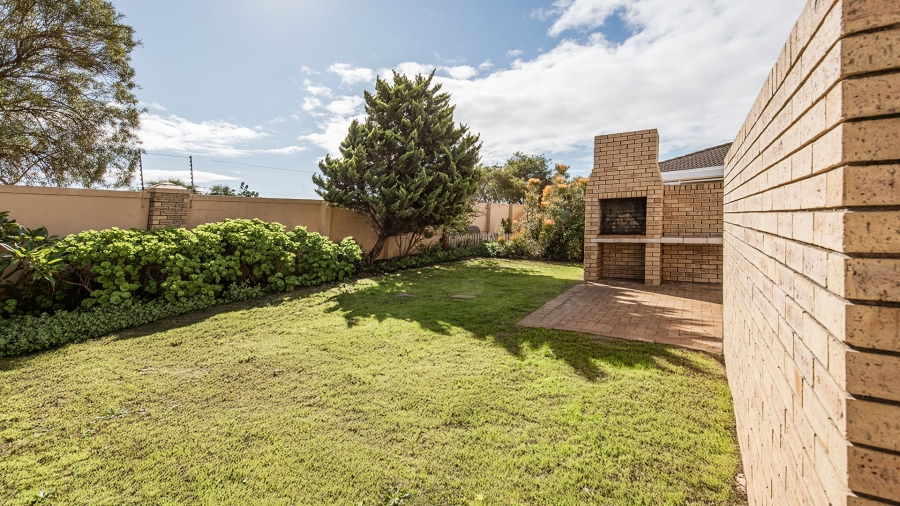 3 Bedroom Property for Sale in Protea Heights Western Cape